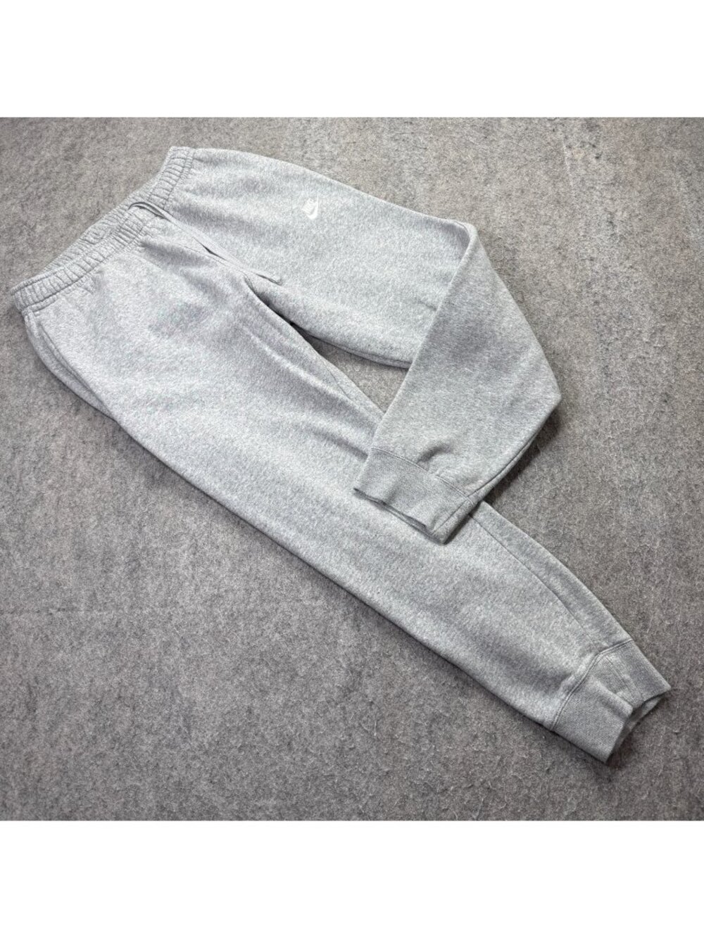 Nike Sportswear Club Fleece Joggers Men M Gray BV2671 Tapered 27" Sweatpants 190
